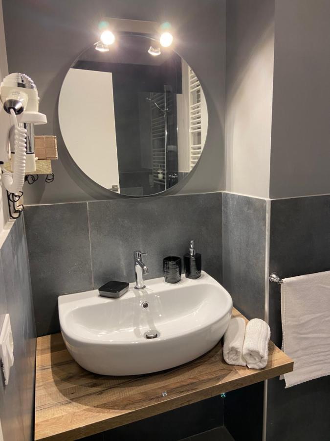 Soha Piazza Di Spagna Boutique ローマ エクステリア 写真