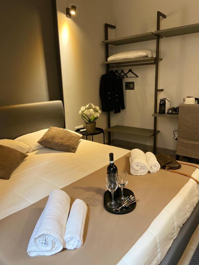Soha Piazza Di Spagna Boutique ローマ エクステリア 写真